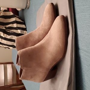 Sam Edelman taupe/beige booties sz 9.5